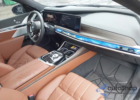 2024 BMW 760 I xDrive z USA, uszkodzony, nr VIN WBA33EJ02RCT04455